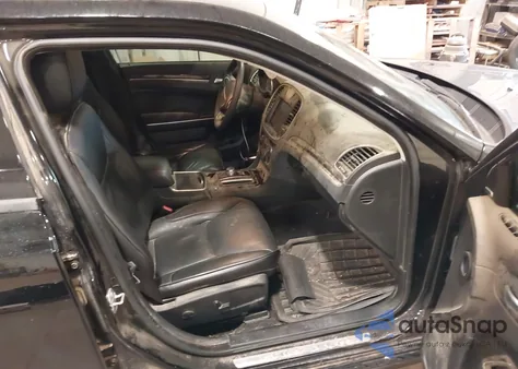 2023 Chrysler 300 Touring L Awd z USA, uszkodzony, nr VIN 2C3CCASG7PH662088